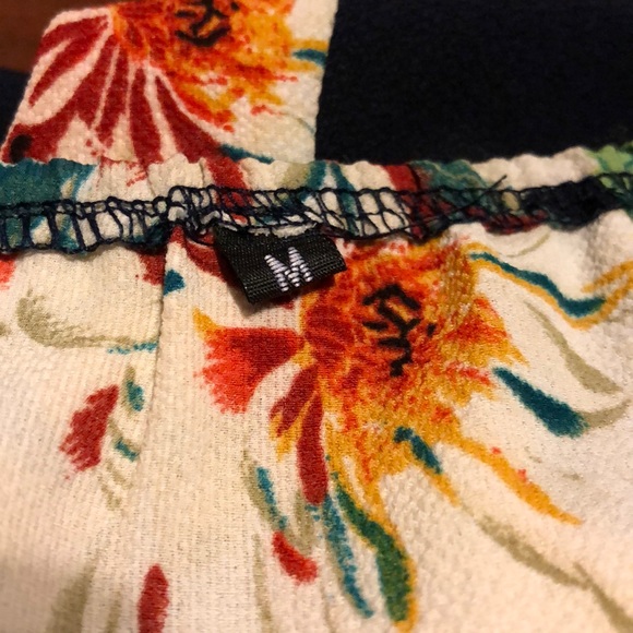 Floral Romper - Picture 9 of 11